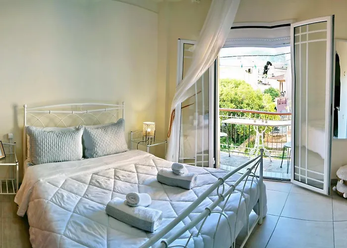 Spacious Apartment In Mytilene