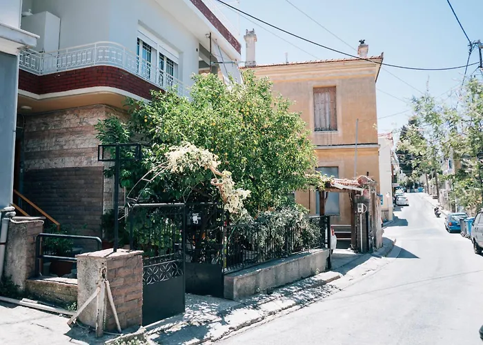 Spacious Apartment In Mytilene