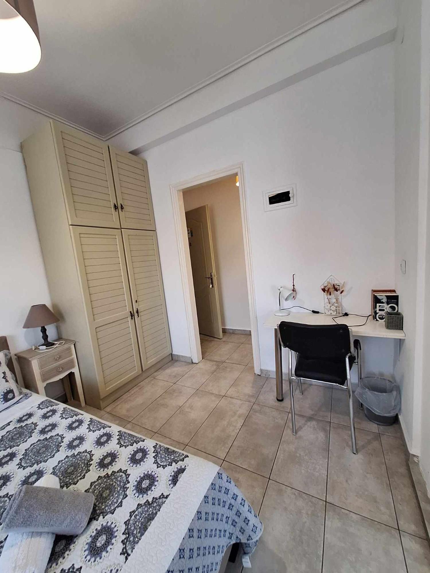 Apartment Spacious In *
