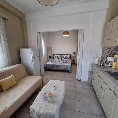 Spacious Apartment In Mytilene Exterior photo