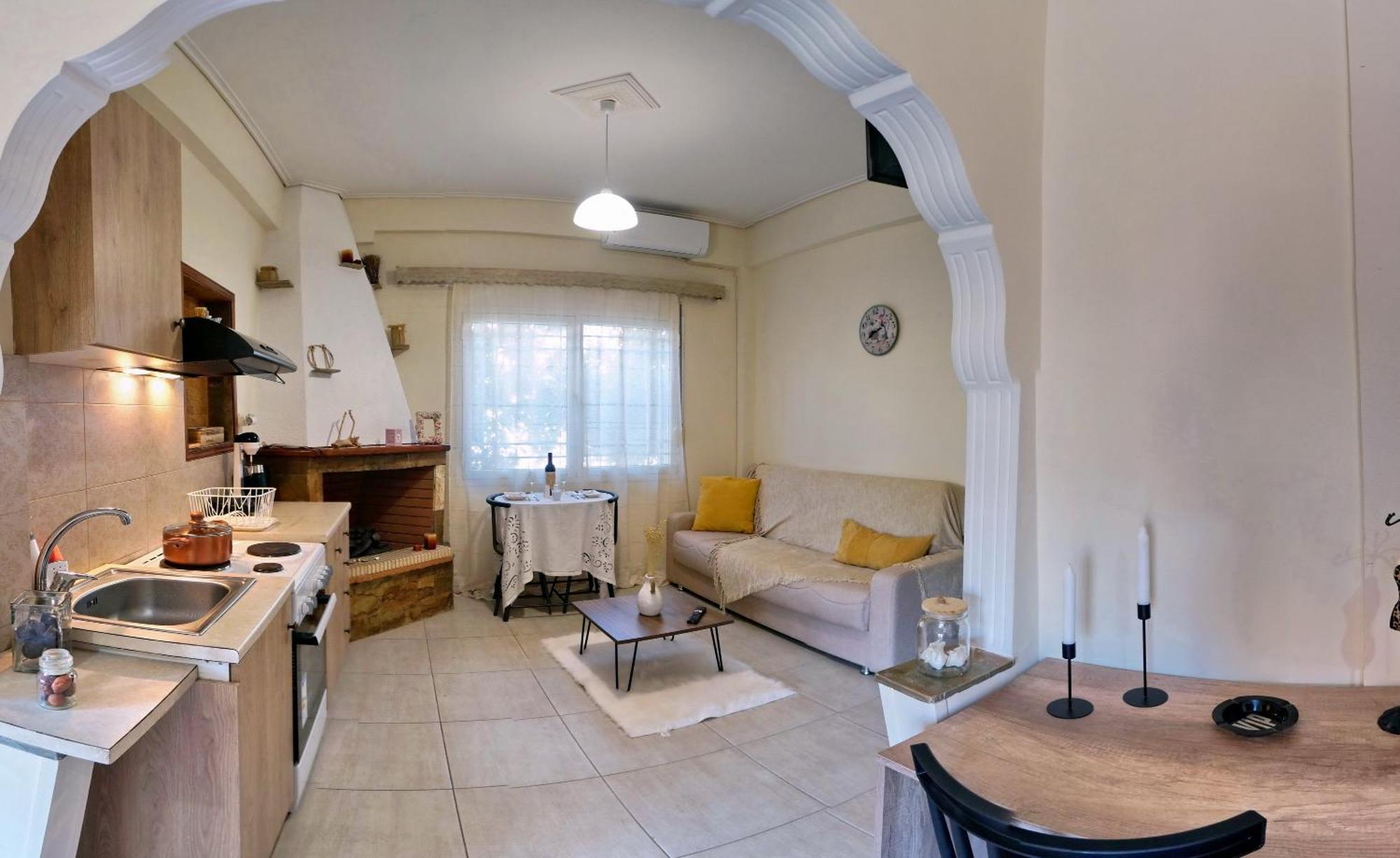 Spacious In Apartment Mytilene